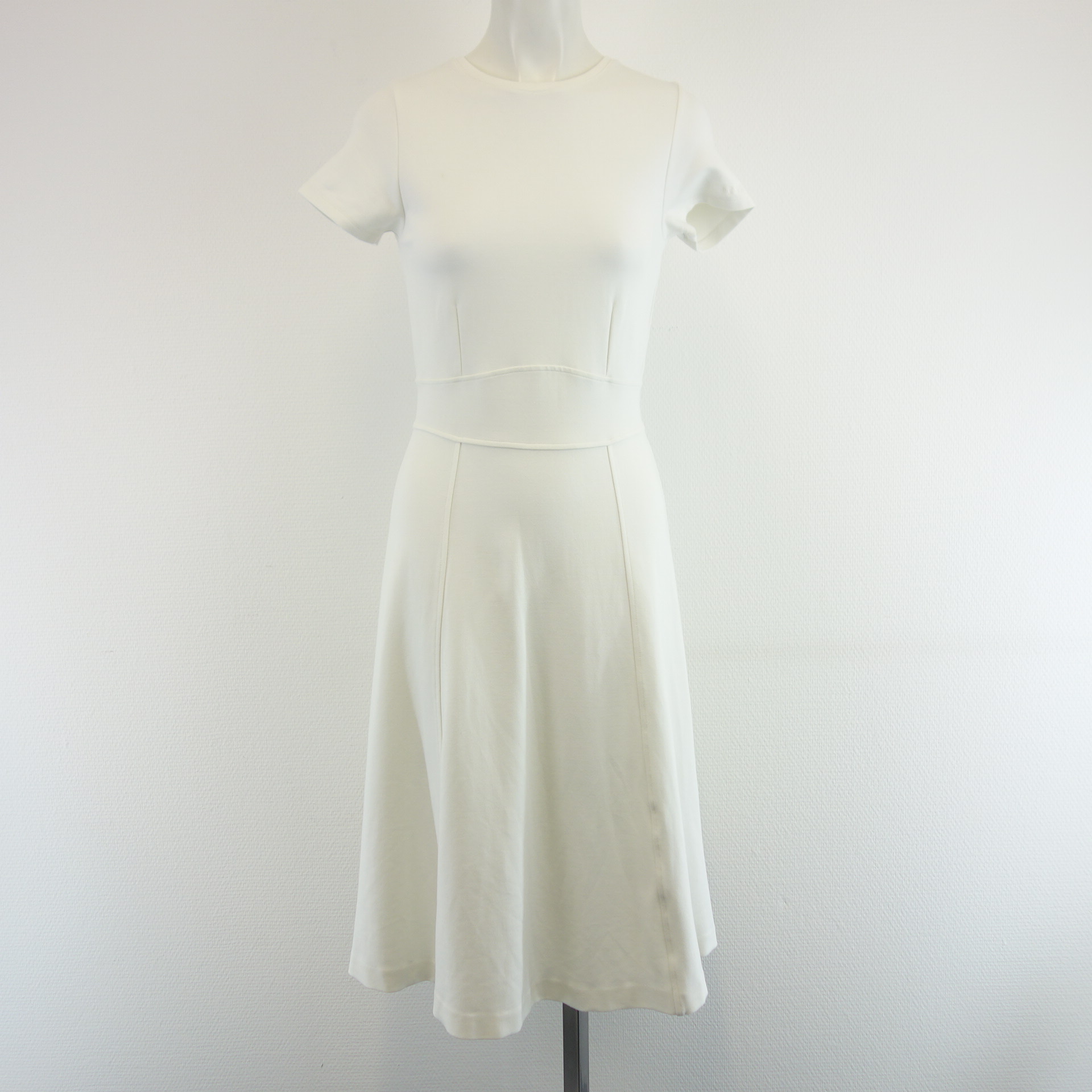HUGO BOSS Kleid Weiß A-Linie Modell Dusca