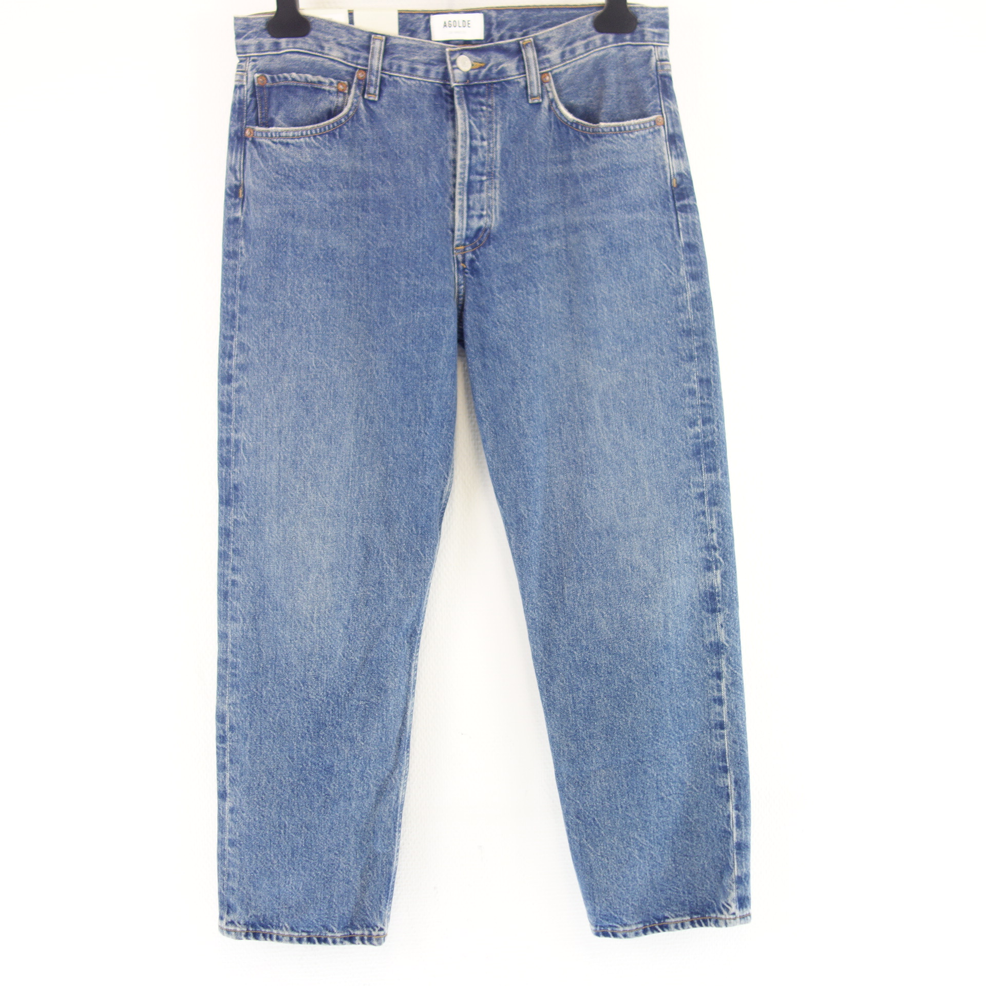 Designer Jeans im 90 iger Jahre Stil mit weitem Bein und Knopfleiste