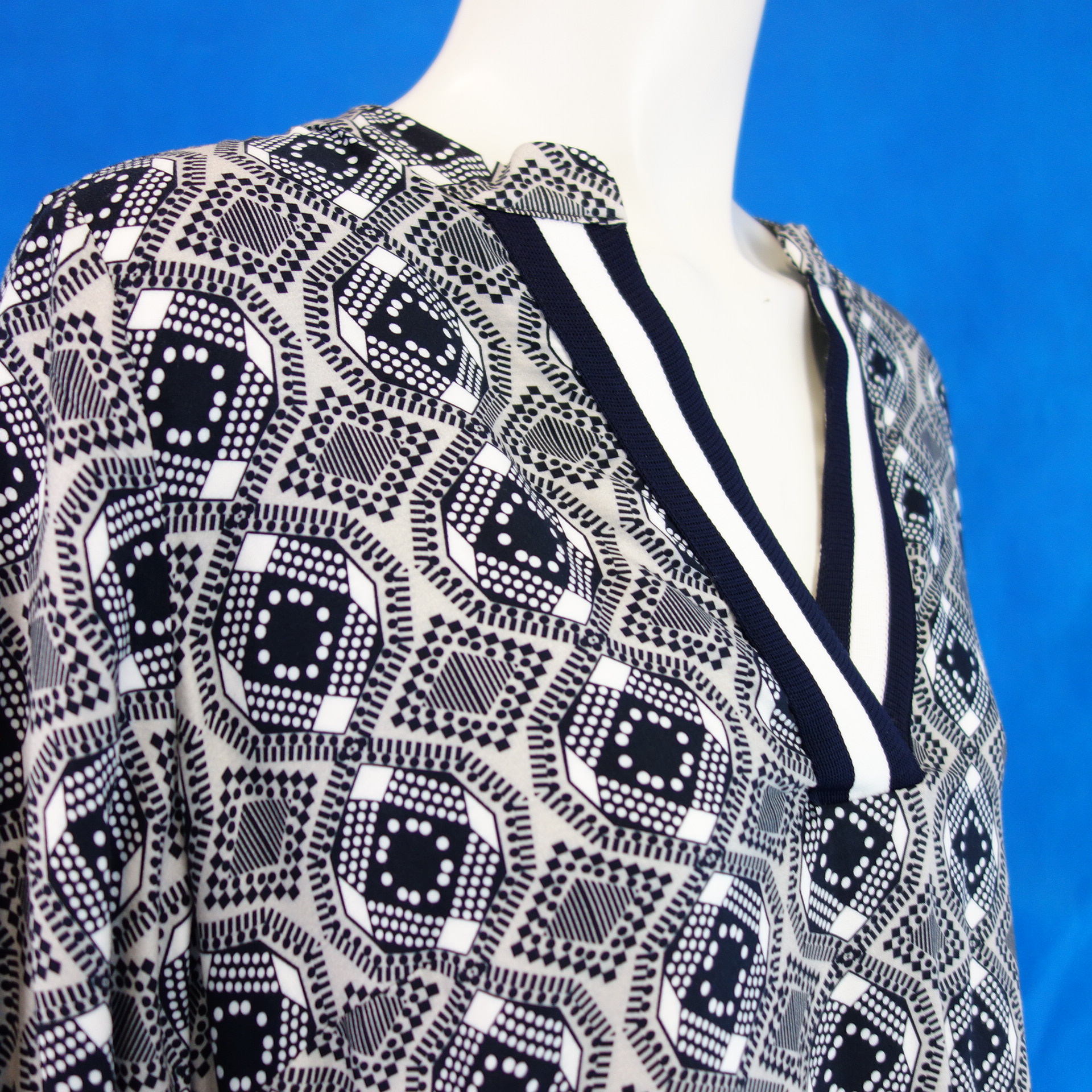 MILANO Italy Damen Bluse Tunika Oberteil Shirt Muster 100%  Viskose Np 89 Neu