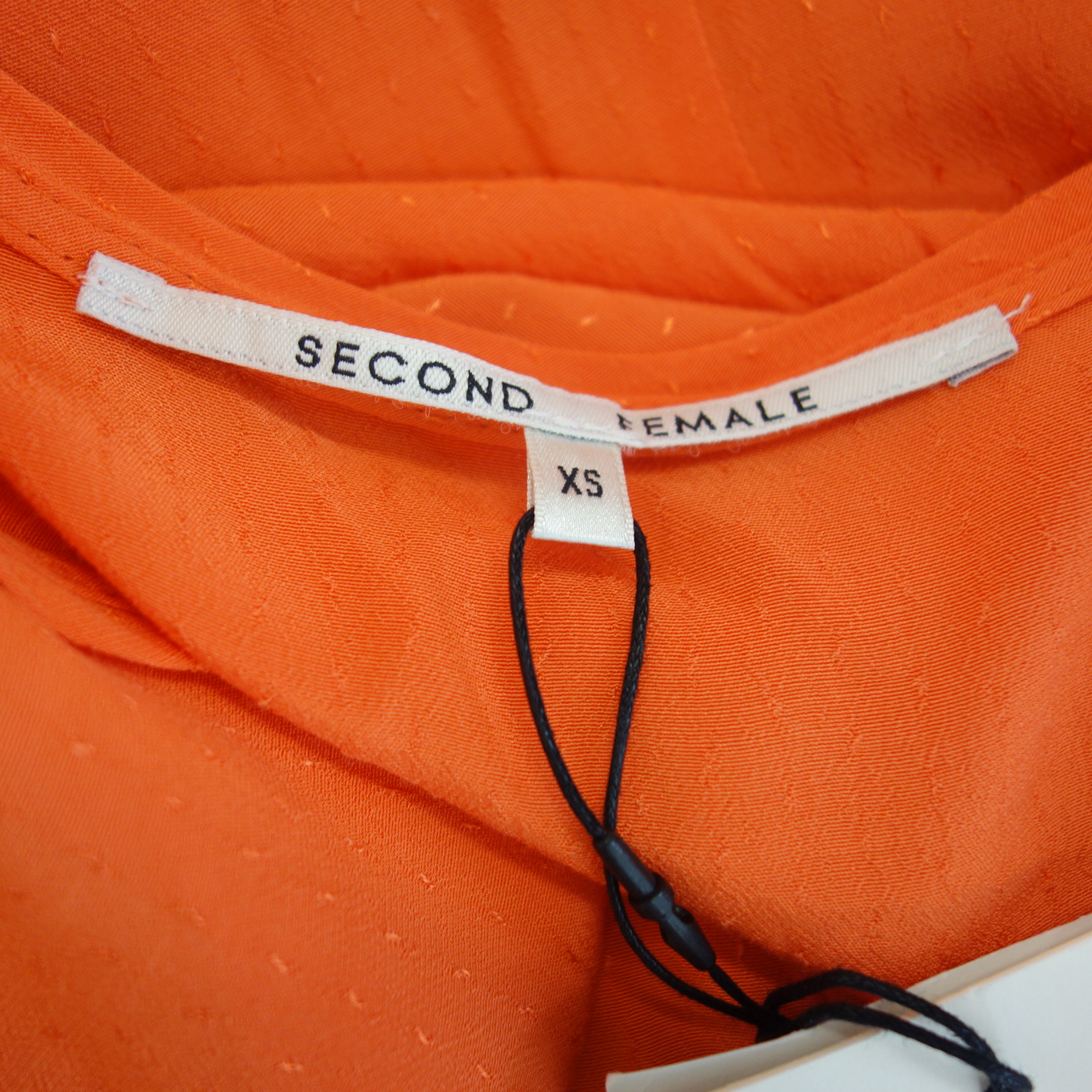 SECOND FEMALE Langärmliges Maxikleid Orange Modell Emanuelle