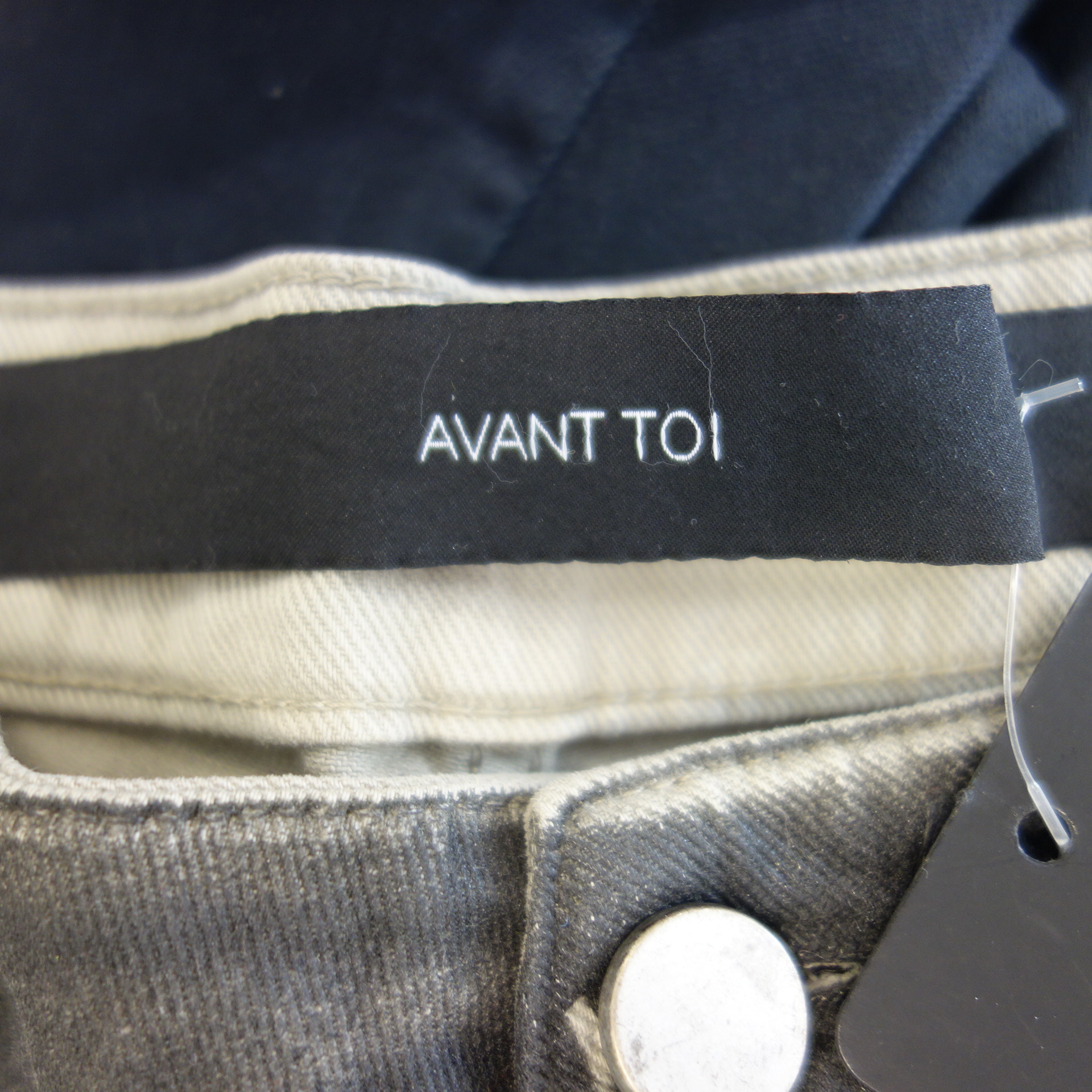 AVANT TOI Jeans Grau Modell FERRY Skinny Coating